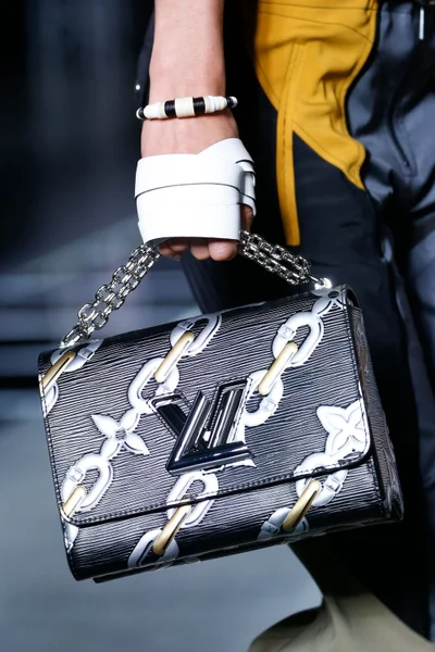 Look 59